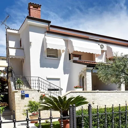 Lavizatic 3* Poreč