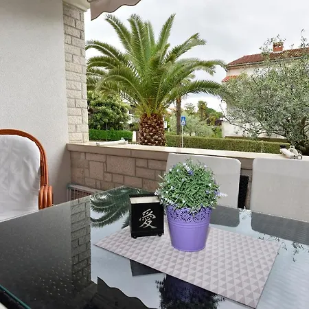 Lavizatic Gasthuis 3*