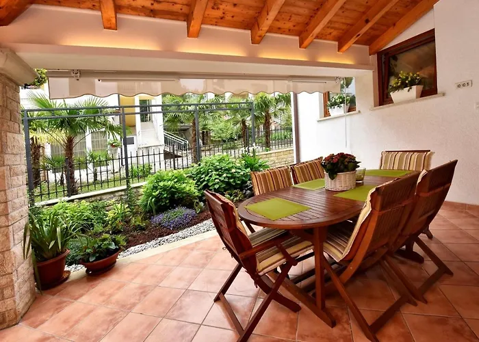 Lavizatic 게스트하우스 3*