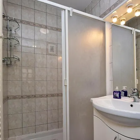 Lavizatic Πόρετς