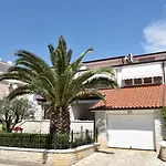 Lavizatic Affittacamere 3*