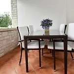 Affittacamere Lavizatic 3*