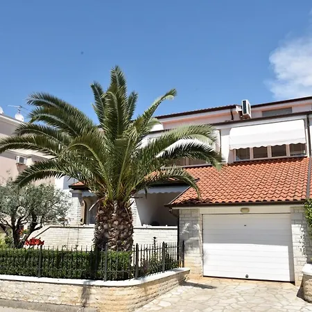 Lavizatic Casa de hóspedes 3*